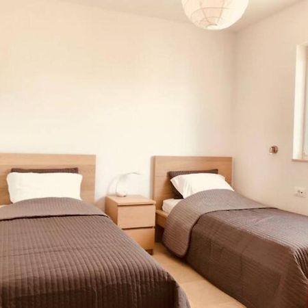Gospino Apartment 1 Perfect For A Family Τρογκίρ Εξωτερικό φωτογραφία